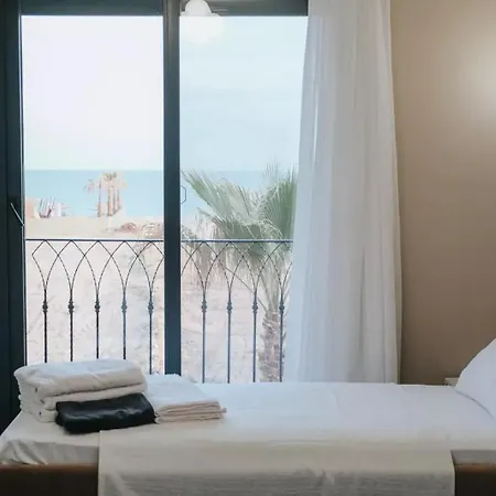 One Life Hotel *